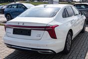 Hongqi H5 Deluxe 2.0T DSG