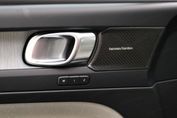 Volvo XC40 B4 Ultra Dark