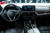 BMW Seria 5 530e xDrive aut