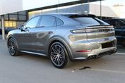 Porsche Cayenne Coupe Black Edition