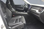 Volvo XC60 B4 D Plus Dark