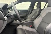 Volvo V60 T6 AWD Plug-In Hybrid Plus Dark