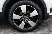 Volvo XC40 T3 Momentum Pro