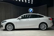 BMW Seria 2 220i Advantage aut