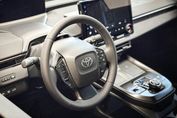 Toyota bZ4X Style EV