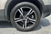 Volvo XC40 B3 Plus Dark
