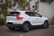 Volvo XC40 B4 Plus Dark