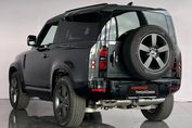 Land Rover Defender 90 D250 X-Dynamic SE