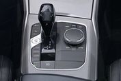 BMW Seria 3 318i Advantage aut