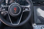 Hongqi H5 Deluxe 2.0T DSG