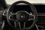 BMW Seria 3 330i xDrive M Sport