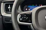 Volvo XC60 B5 B AWD Plus Dark aut