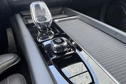 Volvo XC60 T6 Plug-In Hybrid AWD Plus Dark aut