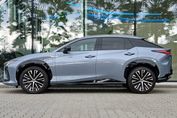 Lexus RZ 450e Omotenashi DIRECT4