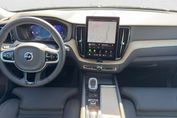 Volvo XC60 B5 B AWD Plus Bright aut