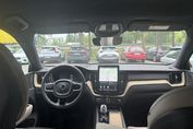 Volvo XC60 B5 B AWD Plus Dark