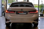 BMW Seria 3 320d xDrive Sport Line sport-aut