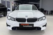 BMW Seria 3 Touring 320i Sport Line aut