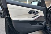 BMW Seria 3 Touring 330e xDrive M Sport