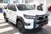 Toyota HiLux Double Cab Invincible 4x4 AT