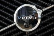 Volvo XC60 B5 AWD Ultra Dark