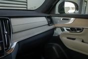 Volvo XC90 T8 AWD Plug-In Hybrid Ultra Dark