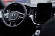 Volvo XC60 B5 AWD Plus Black Edition