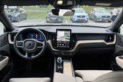 Volvo XC60 B5 B AWD Plus Dark