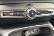 Volvo XC40 B3 Plus Dark