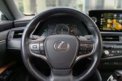 Lexus ES 300h Business Edition