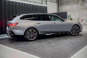 BMW Seria 5 Touring 540d xDrive M Sport