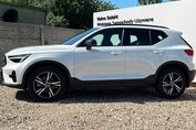 Volvo XC40 B3 Plus Dark