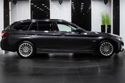 BMW Seria 5 530e xDrive Luxury Line aut