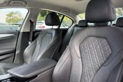 BMW Seria 5 520i mHEV