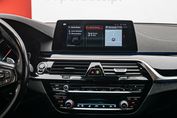 BMW Seria 5 520d xDrive Sport Line