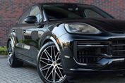 Porsche Cayenne Coupe E-Hybrid Black Edition