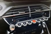 Peugeot 2008 GT Exclusive e-DCS6 1.2 PureTech mHEV