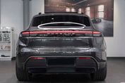 Porsche Macan 4