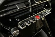 Peugeot 208 Allure e-DCS6  1.2 mHEV
