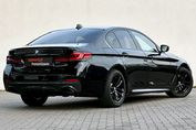 BMW Seria 5 530d xDrive M Sport sport-aut