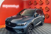 Volvo XC40 B3 Plus Dark