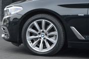 BMW Seria 5 520d xDrive Luxury Line aut