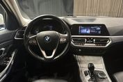 BMW Seria 3 Touring 318d Advantage