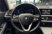 BMW Seria 3 318i aut