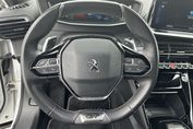 Peugeot 2008 GT 1.2 PureTech EAT8