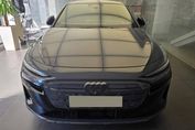 Audi A6 E-tron quattro Avant