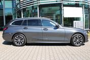 BMW Seria 3 Touring 320d Sport Line