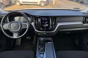 Volvo XC60 B4 Momentum Pro