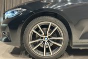 BMW Seria 3 Touring 320d xDrive Sport Line