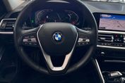 BMW Seria 3 Touring 318i Advantage